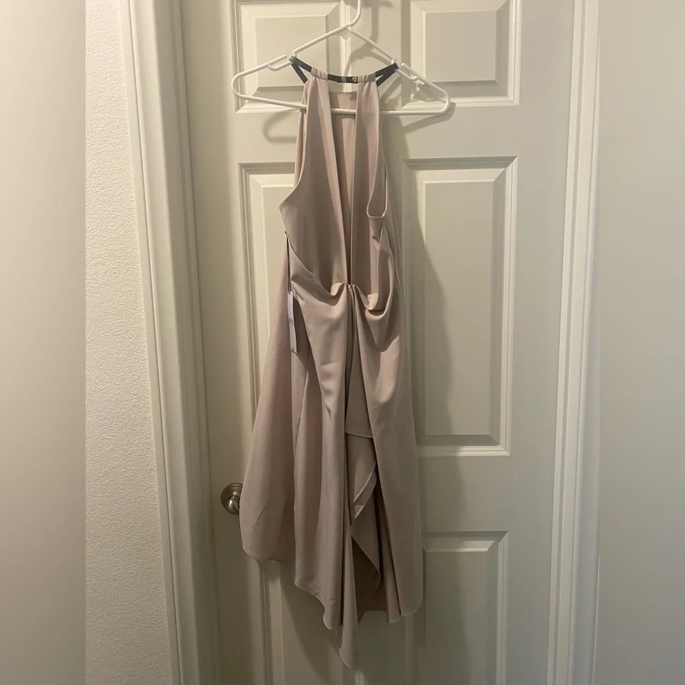 Champagne colored evening sleeveless dress. - Picture 2 of 6